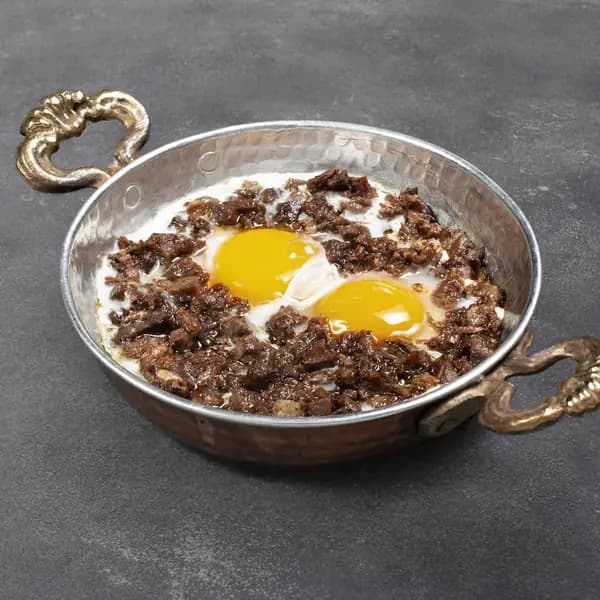 Kavurmalı Yumurta