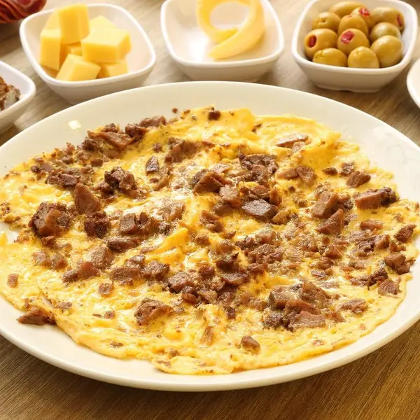 Kavurmalı Omlet